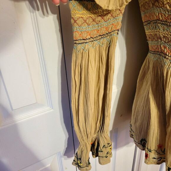 Chaudry KC Sport, S | Vintage Off-The-Shoulder Boho Stretchy Top With Embroidery - Picture 5 of 8